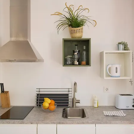 Renewed Alfama Gem With Ac, By Timecooler Apartman *