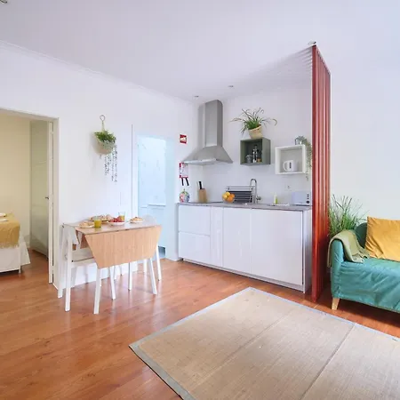 Renewed Alfama Gem With Ac, By Timecooler