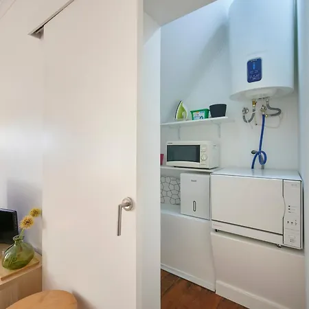 Appartement Renewed Alfama Gem With Ac, By Timecooler Lisboa