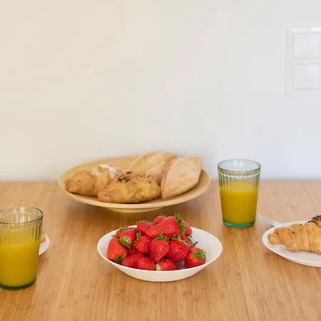 Renewed Alfama Gem With Ac, By Timecooler